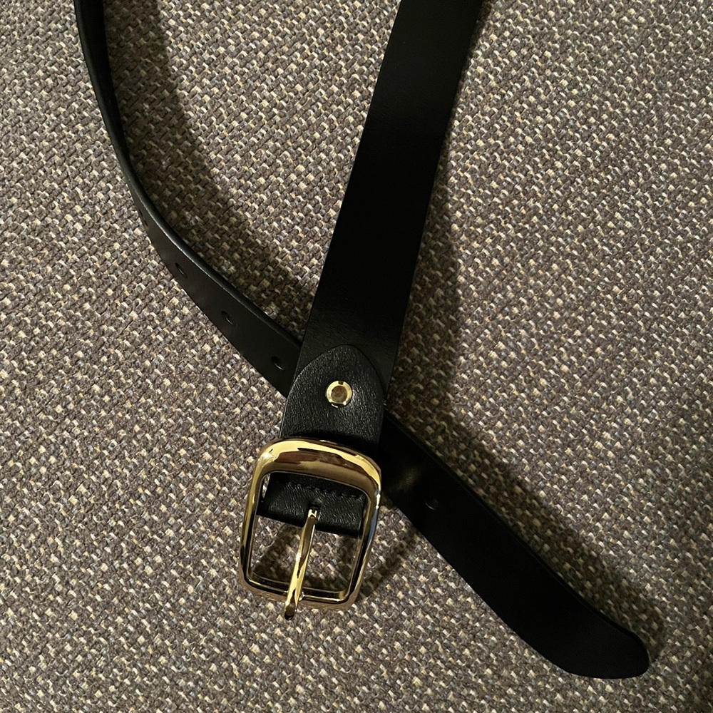 Black Leather Belt - Picture 5 of 5